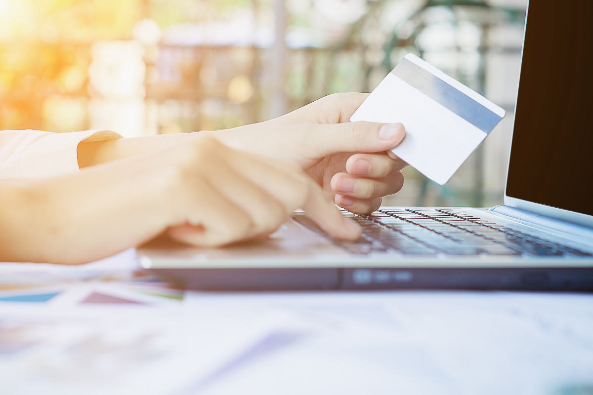 Choosing a Credit Card or a Personal Loan